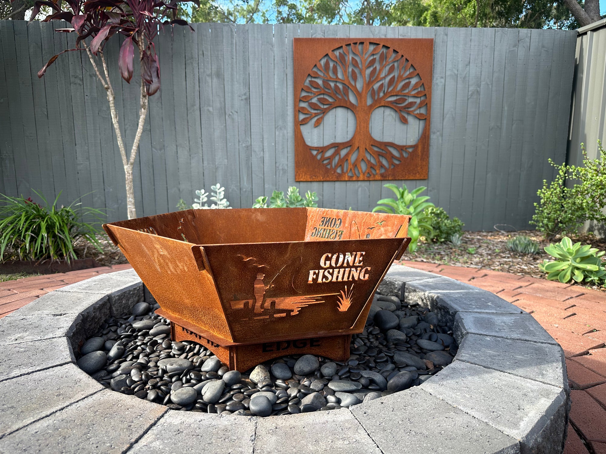 Fire Pit - Gone Fishing 3mm Corten Steel flat pack – Australian Made